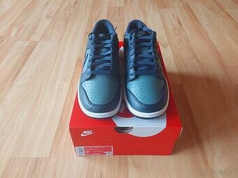 Nike Dunk Low Armory