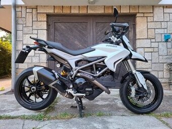 Hyperstrada 821