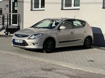 Hyundai i30 2011 1.4 LPG