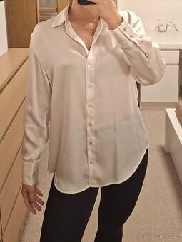 Bílá košile STRADIVARIUS vel. M