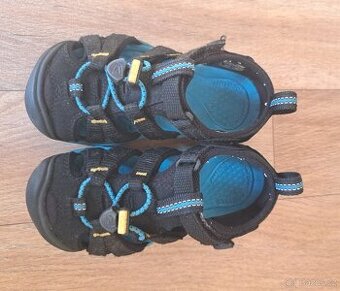 Dětské sandály KEEN vel. 27/28 černé