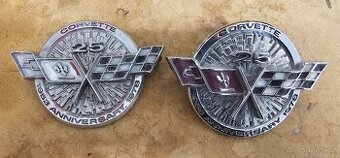 Corvette C3 přední a zadní znak