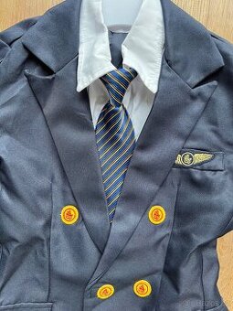 Originální dětská uniforma pro pilota Emirates