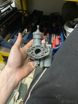 Jikov 2918S12 na Manet