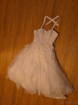 Korzetové svatební šaty - vhodné třeba na divadlo