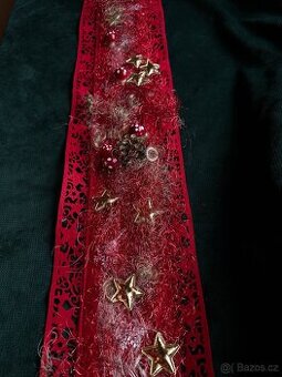 Vánoční běhoun na stůl svítící dekorace