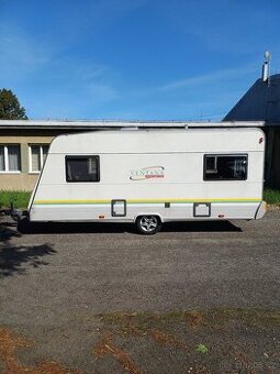 KARAVAN BURSTNER VENTANA TOP