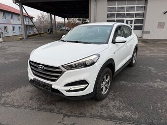 Hyundai Tuscon 1.7 rv.2016 Dovoz malé km. dohoda