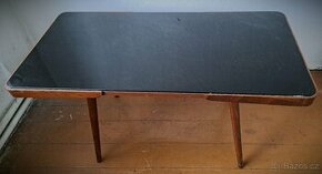 Retro konferenční stolek