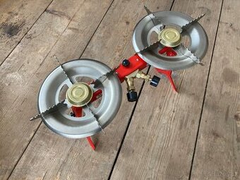 Kempingovy vařič na plynovou bombu