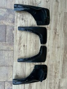 Zástěrky Octavia 1