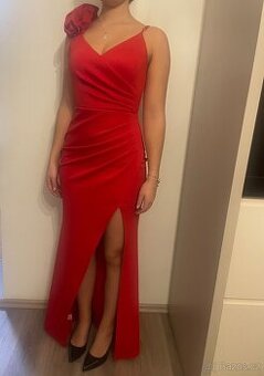 Plesové / maturitní šaty