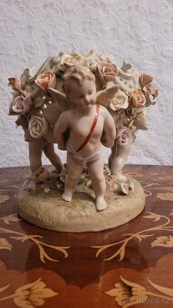 Porcelánová socha