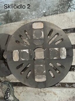 Upínací deska na soustruh 490 mm