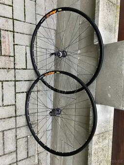 Zapletena kola Mavic M319, naboj Shimano M675