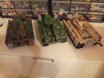 Cobi Tanky