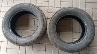 Pneumatiky.