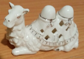 Prodám staré hutní sklo a porcelán. vázičku Slavkov, secesní