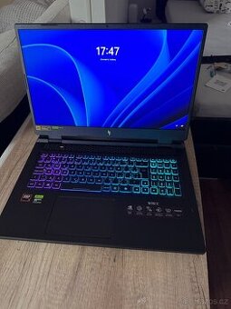 Herní notebook Acer nitro 17