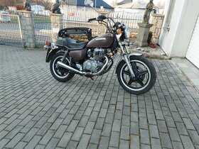 Honda cb 400