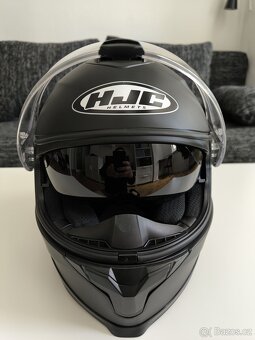 Prodám helmu HJC C70
