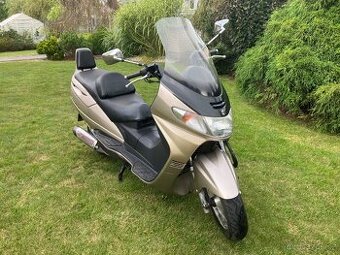 Suzuki burgman AN 250