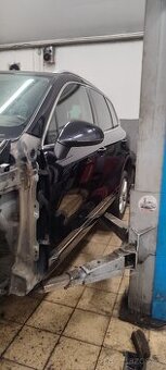 Dveře Touareg 7p cayen černá metalíza nebo bílá rok 2013