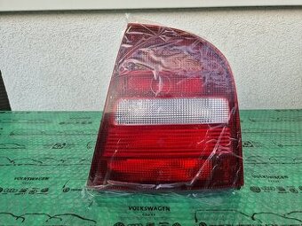 světlo pravé zadní kompletní Škoda Octavia I sedan (1U) před