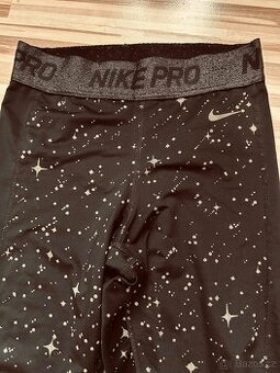 Dámské Nike legíny PC 899 kč