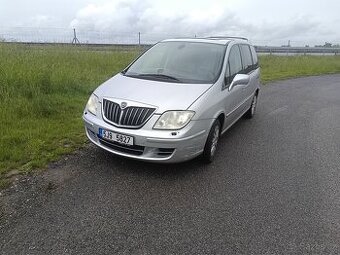 Lancia Phedra 2.2 JTD 125kW, r.v. 2008 – maximální výbava
