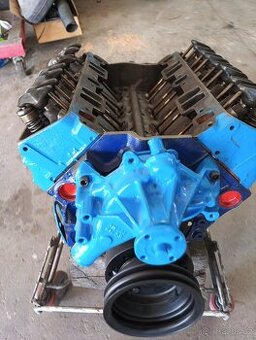 motor chevrolet V 8 -5 L - 1