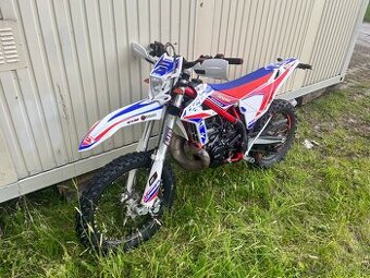 Beta 300 Xtrainer| SPZ | STK | 52mth | 2022 | zvednuta