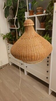 Retro proutěná závěsná lampa