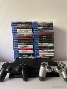 Playstation 4 PRO + 2 Ovladače + Hry