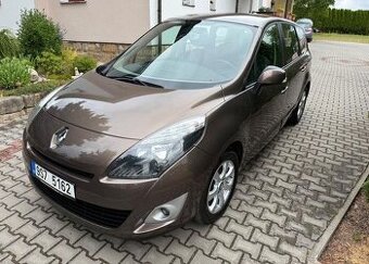 Renault Grand Scénic 130 / 1,4i - 7 Míst , Tažné benzín