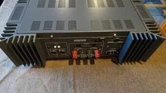 Stereofonní výkonový zesilovač ReVox B740 s uživatelskou pří