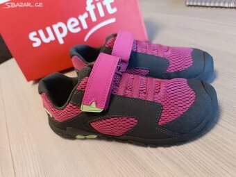Nove dětské boty superfit vel. 33