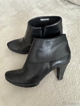 Boty kůže Tamaris 38