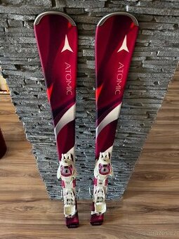 Atomic Dámské lyže vel. 141 JAKO NOVÉ