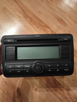 Autorádio Škoda dance+PIN, funkční