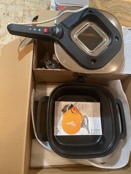 Elektrický pečicí hrnec ETA Pečenka Plus 0133 90020 černá