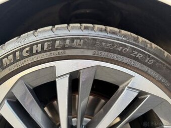 235/40ZR 19 letni Michelin Pilot sport 5