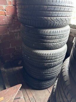 Letní sada pneu 245/35 R20 - Pirelli Pzero