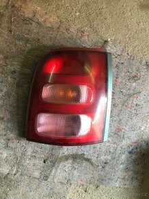 Pravé zadní světlo Micra K11