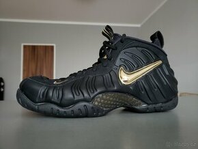 Nike Foamposite Black Gold - 1