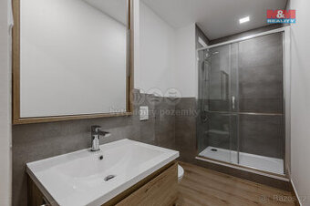 Prodej bytu 3+1, 66 m², Klatovy, ul. Pod Hůrkou - 1