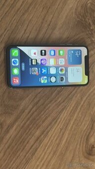 Apple iPhone XS 64 GB stříbrný 100% baterie