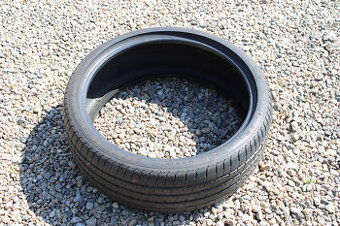 Prodám 1ks letní pneu Pirelli P-ZERO 245/35/21 96Y RUN/FLAT