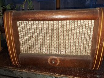 Starožitné rádio Tesla