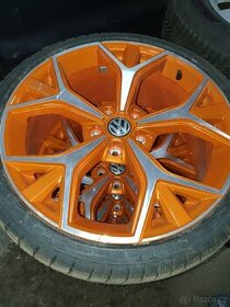 Nové elektrony a nové zimní pneu 235/35 R19